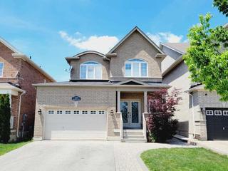 119 Footbridge Cres