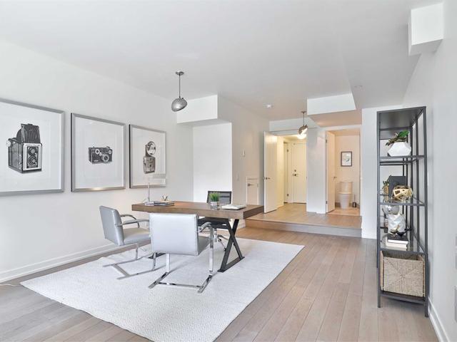 105 - 530 Indian Grve