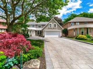 3615 Belvedere Cres