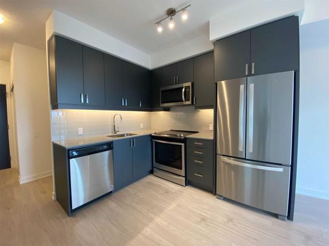 719 - 8 Nahani Way Way