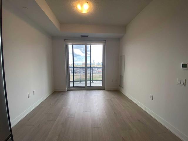 719 - 8 Nahani Way Way