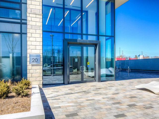 807 - 20 Thomas Riley Rd