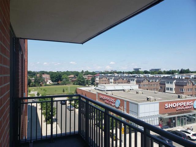 407 - 800 Lawrence Ave W