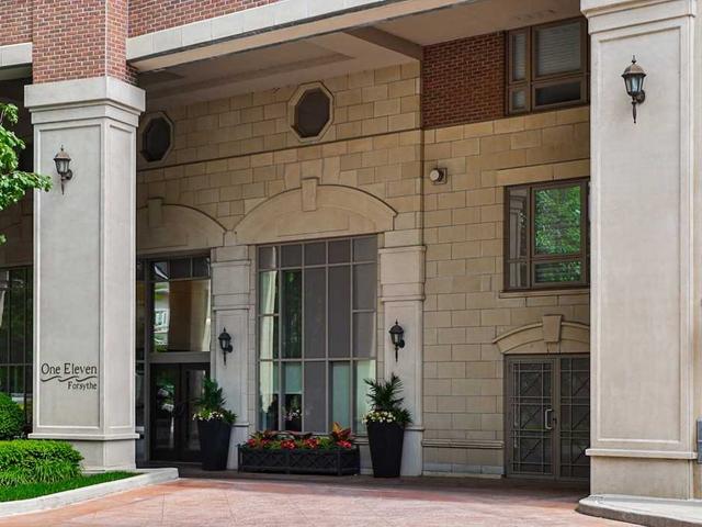 1202 - 111 Forsythe St