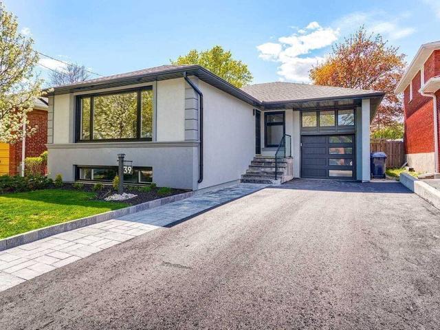 39 Rowse Cres