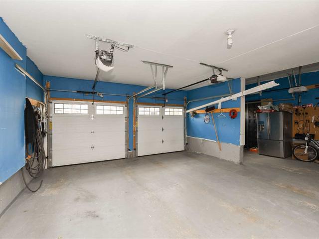 11 Oceans Pond Crt