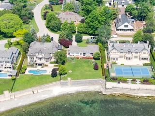 1084 Argyle Dr