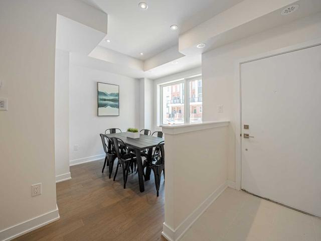 64 William Duncan Rd