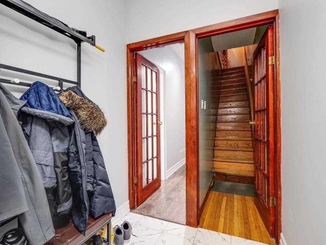 Main - 966 Dovercourt Rd