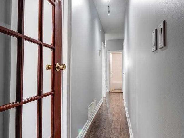 Main - 966 Dovercourt Rd