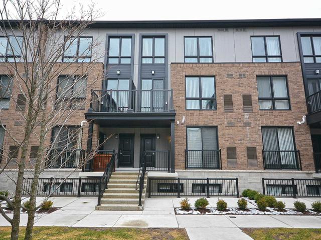 212 - 1206 Main St