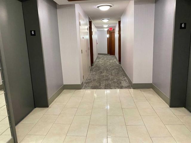 610 - 310 Burnhamthorpe Rd W