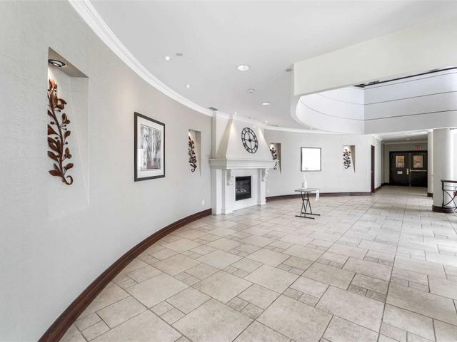 1003 - 2585 Erin Centre Blvd