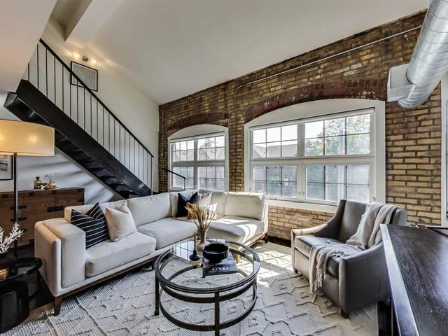 302 - 1100 Lansdowne Ave