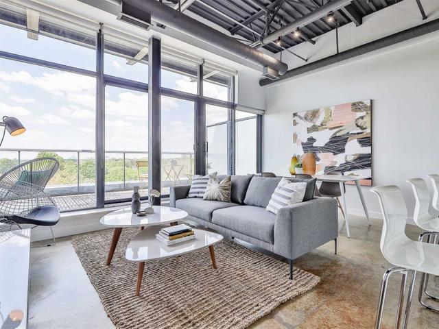 PH4 - 363 Sorauren Ave