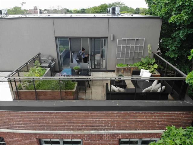 305 - 152 Annette St