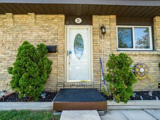 21 - 93 Hansen Rd