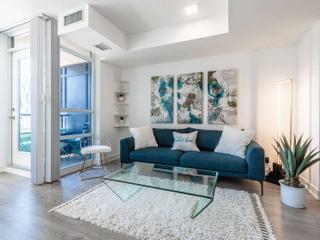 211 - 11 Superior Ave