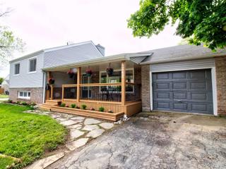 4242 Sutherland Cres