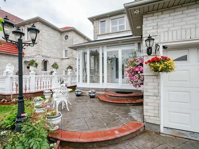 215 Drinkwater Rd