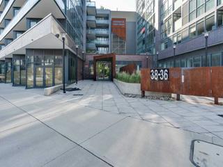 426 - 38 Howard Park Ave