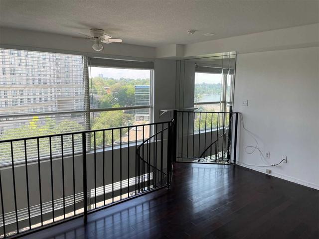 715 - 2267 Lake Shore Blvd