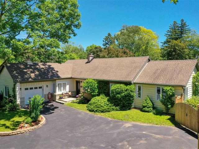 231 Oak Cres