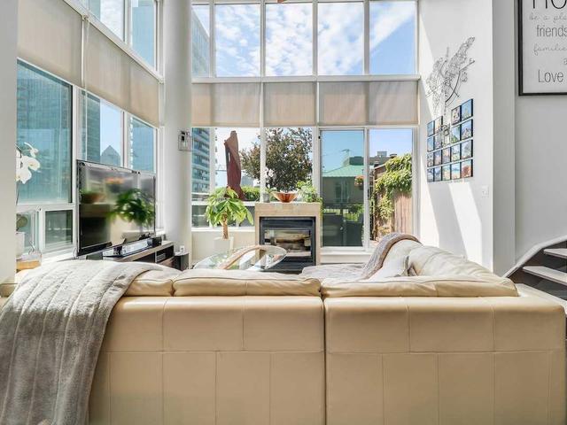 528 - 250 Manitoba St