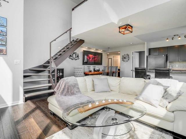 528 - 250 Manitoba St