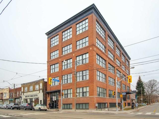 106 - 2154 Dundas St W