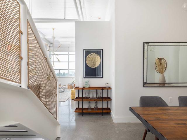 PH 413 - 1001 Roselawn Ave