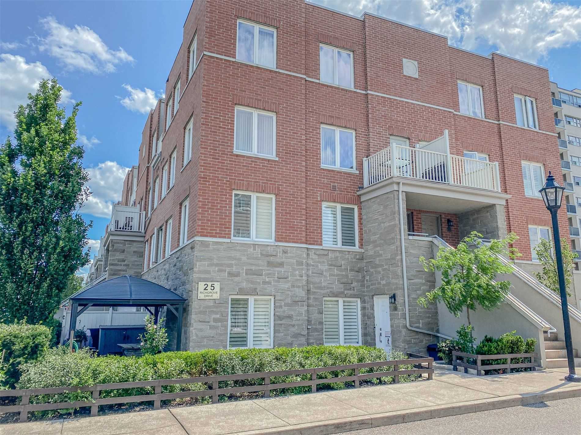 210 25 Richgrove Dr, Etobicoke Sold, W5316239 Condos.ca