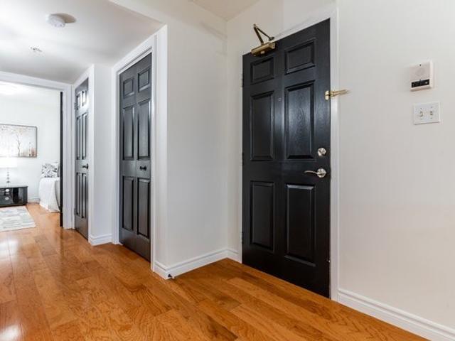 212 - 1460 Bishops Gate