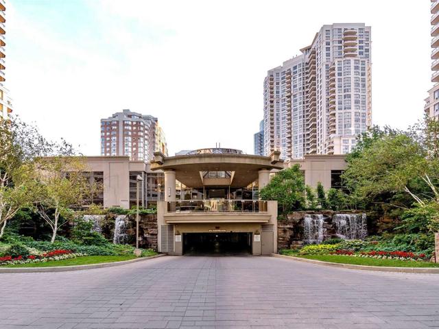 1919 - 3888 Duke Of York Blvd