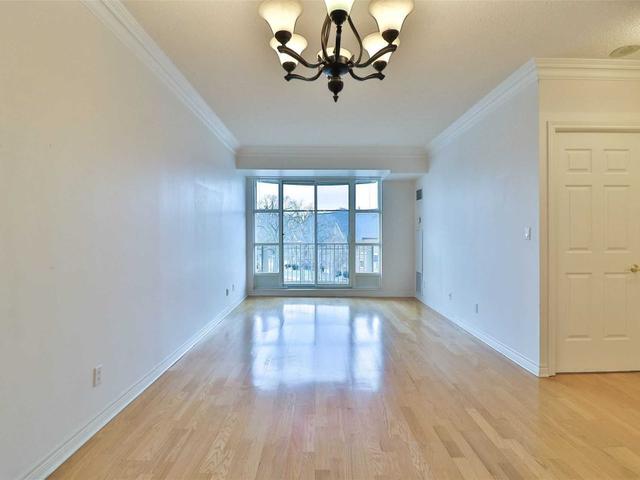 412 - 3085 Bloor St W