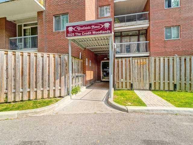 325 - 3025 The Credit Woodlands