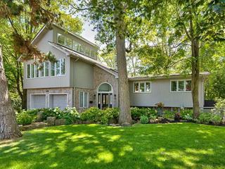 1288 Hillview Cres