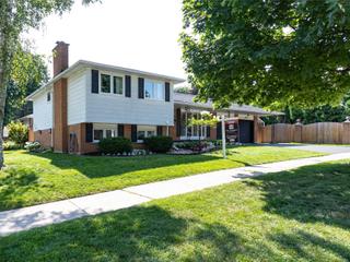 2144 Sandringham Dr
