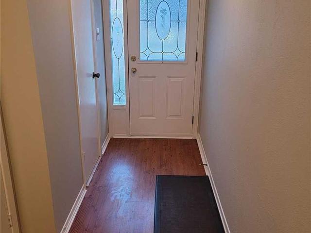 12 - 371 Bronte St S