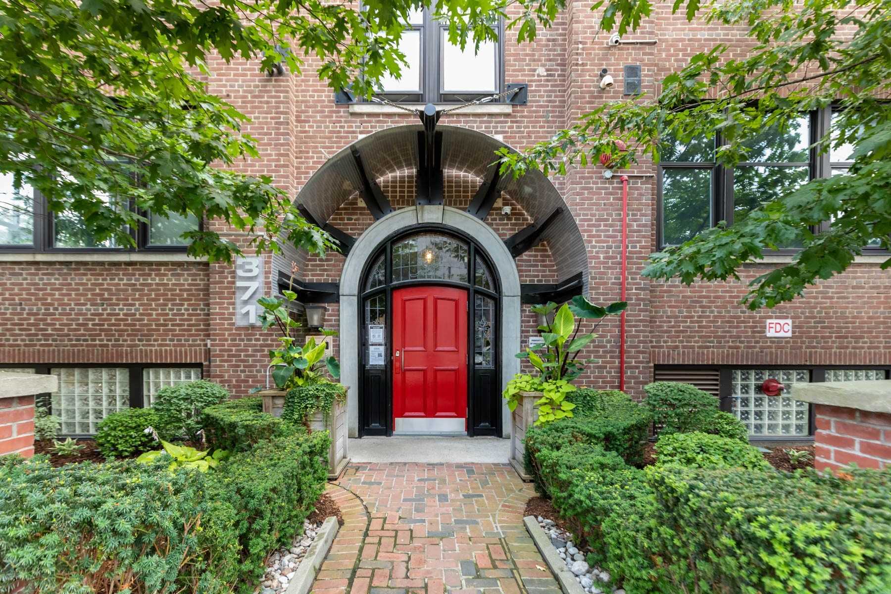 30 371 Wallace Ave, Toronto Sold, W5338049 Condos.ca