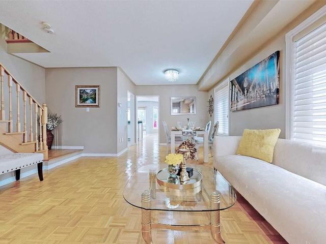 555 Summer Park Cres