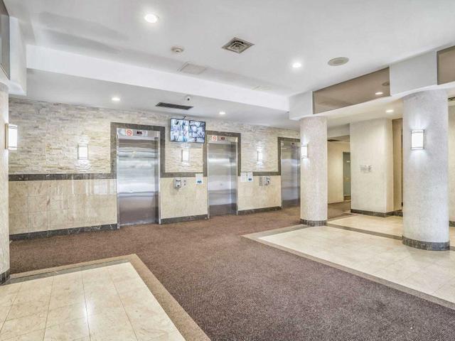 401 - 2901 Kipling Ave