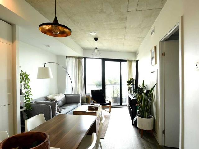 416 - 383 Sorauren Ave