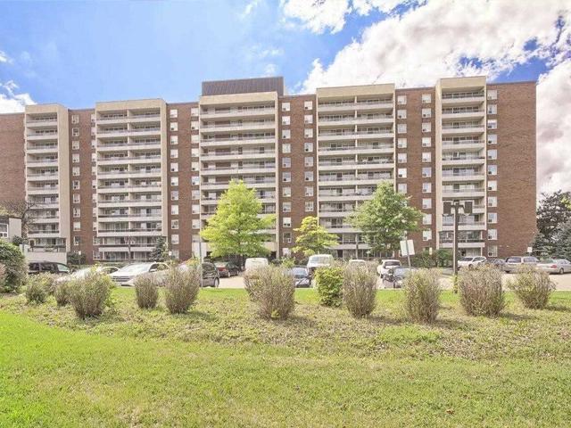 1003 - 25 Four Winds Dr