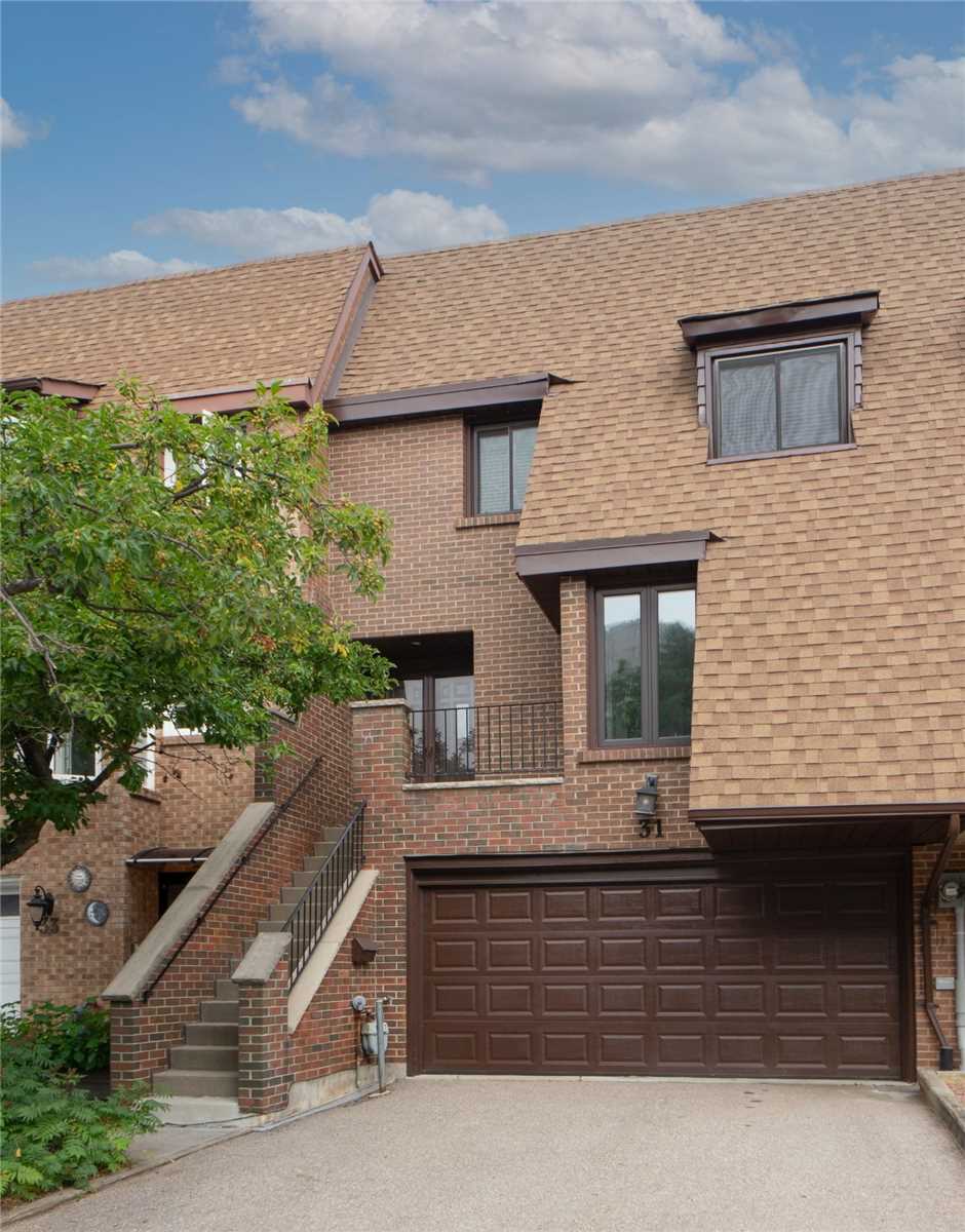 31 Stoneham Rd, Etobicoke Sold, W5362264 Condos.ca