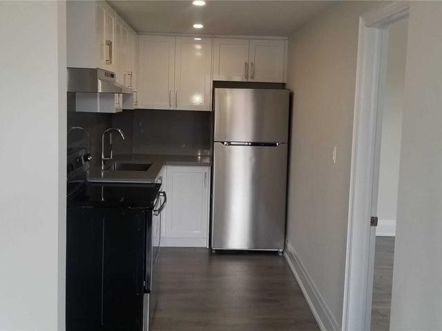 2 - 3481 Lakeshore Blvd W