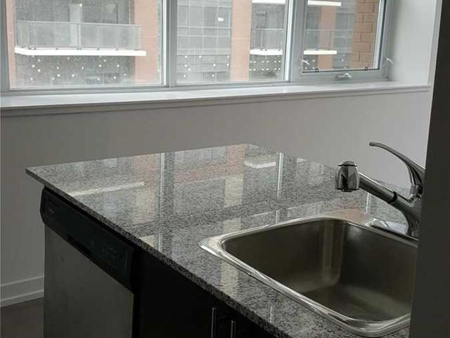 328 - 1410 Dupont St S