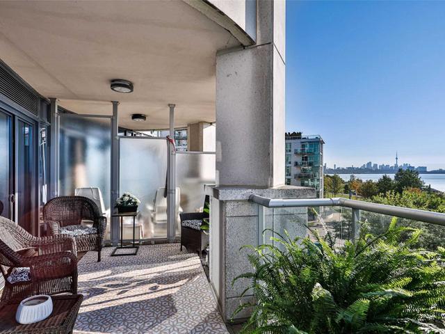 317 - 2095 Lake Shore Blvd W