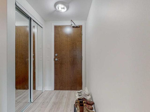 601 - 2220 Lake Shore Blvd