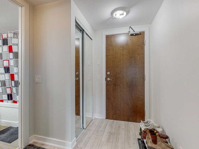 601 - 2220 Lake Shore Blvd